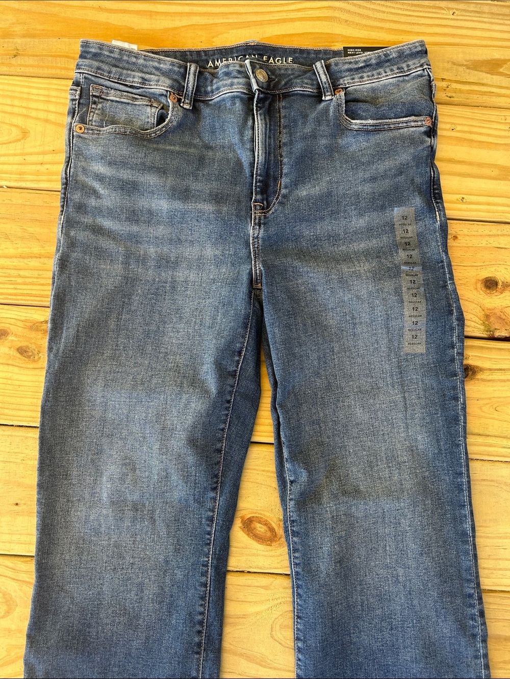 NWT American Eagle Outfitters Women’s  Kick Boot Crop Jeans, Size 12 regular